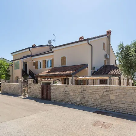 아파트 Helles Nur 250 Meter Zum Mit Meerblick, Pool, Grill, Waschmaschine