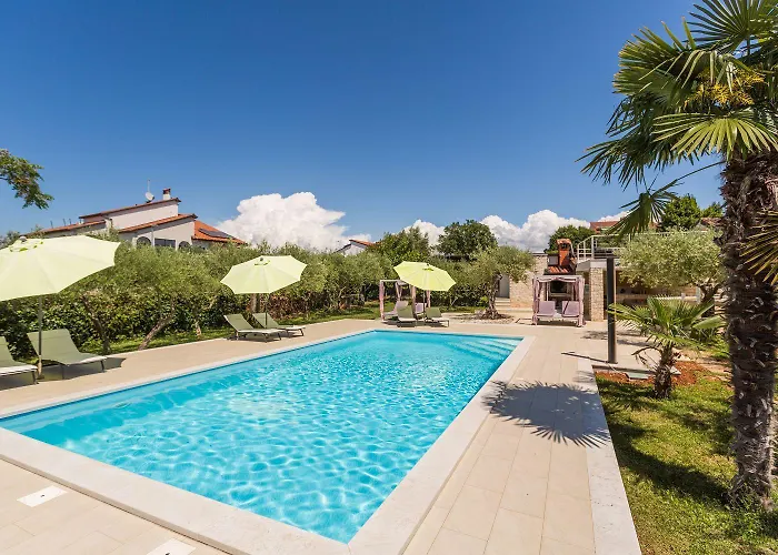 Helles Nur 250 Meter Zum Mit Meerblick, Pool, Grill, Waschmaschine Apartmán *
